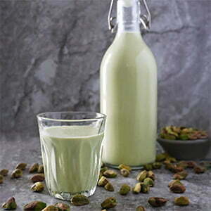 شیرپسته‌نوتلاباریزد